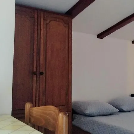 Mira Apartment *